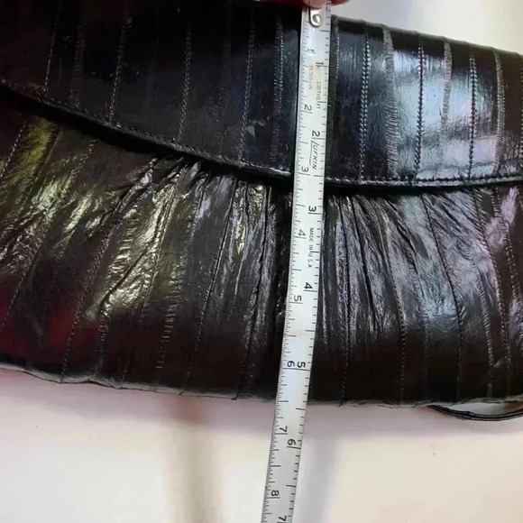 Source Unknown, 100% eel skin, black bag in  very good used condition - Picture 8 of 10